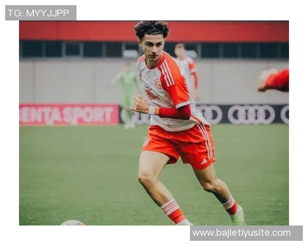 尤文图斯和多特蒙德关注拜仁18岁边锋利奇纳合同明夏到期情况